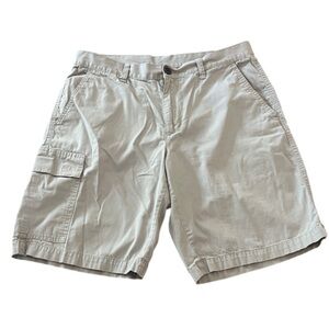 Columbia Men's Light Gray Cargo Shorts - 34 W / 10 L